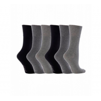 Almindelige grå og sorte sokker fra den komfortable strømpeproducent.