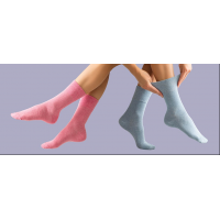 Lyserøde og blå sokker fra den førende leverandør af diabetessokker, GentleGrip.