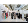 stands de exposição uk para uma empresa de roupas em um show